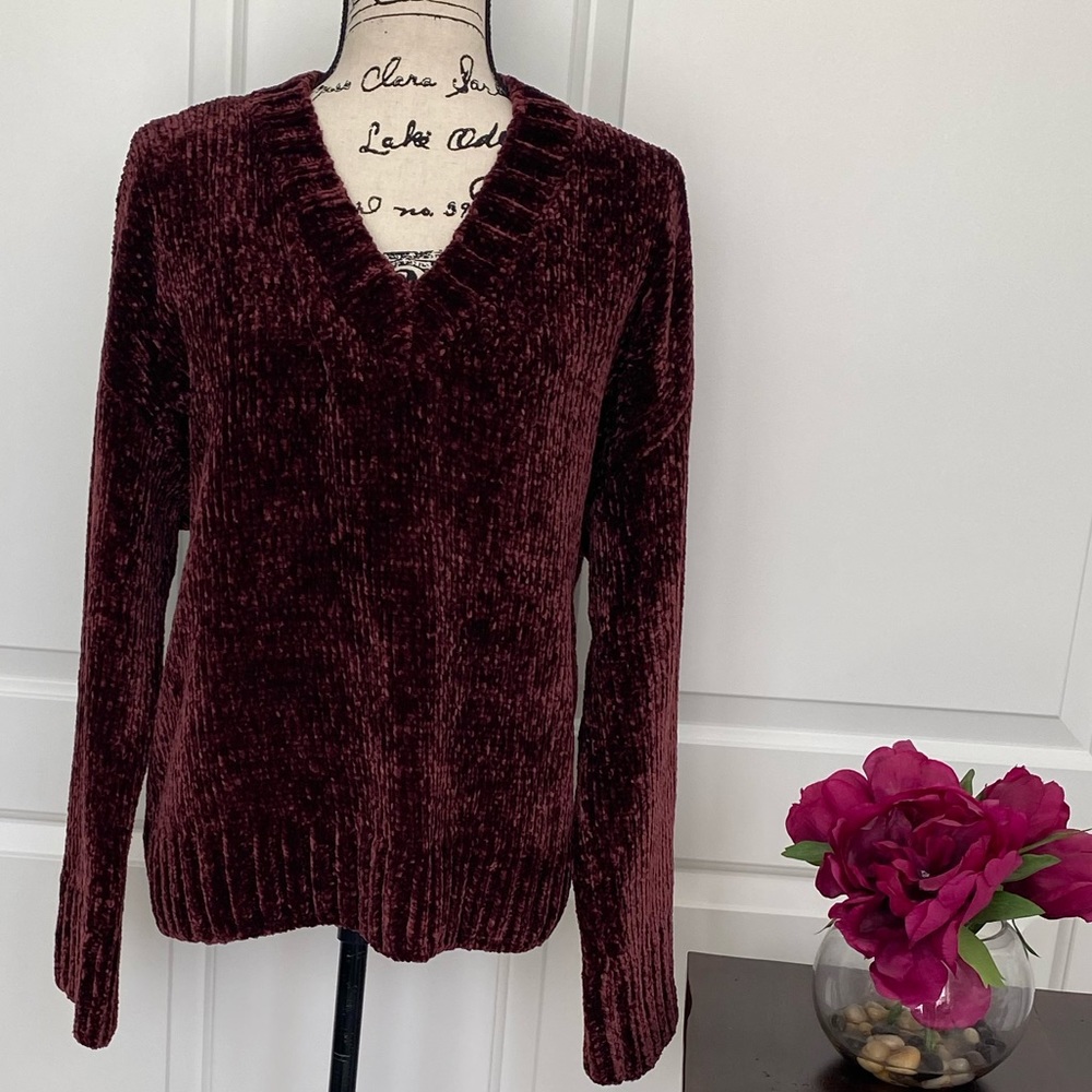 Sanctuary chenille V-neck sweater XL
